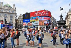 Londyn - zgasły reklamy na Piccadilly Circus