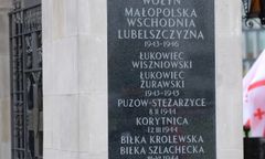 Birczy zabrano miejsce na tablicy na Grobie Nieznanego Żołnierza. "Konieczność wyboru"