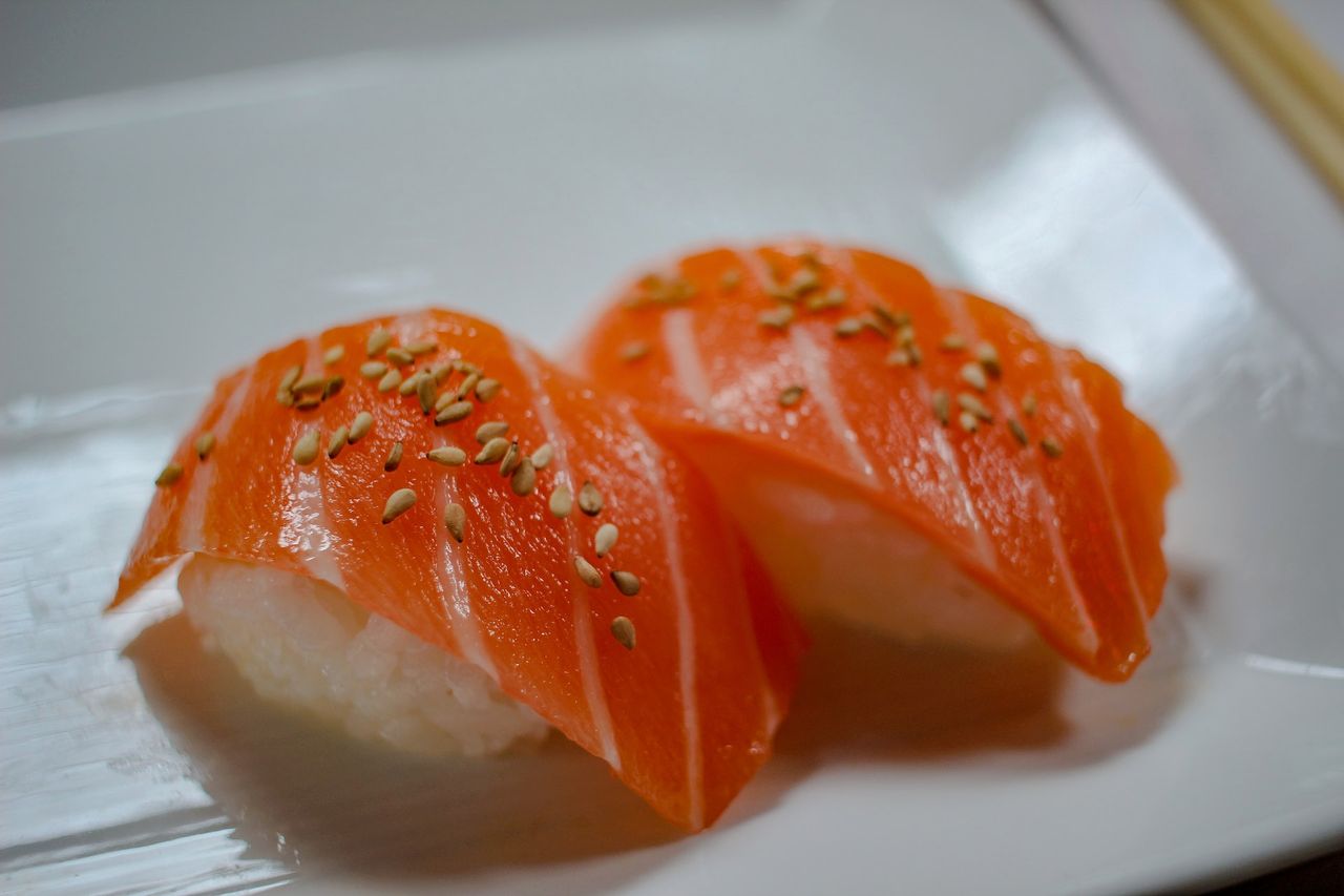 Jak jeść sushi nigiri, fot. Unsplash