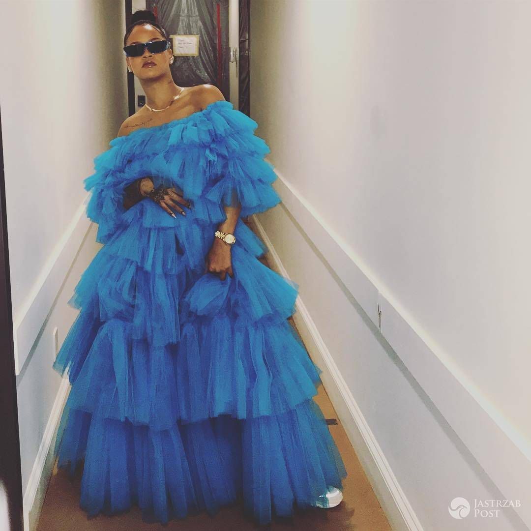 Rihanna w błękitnych tiulach