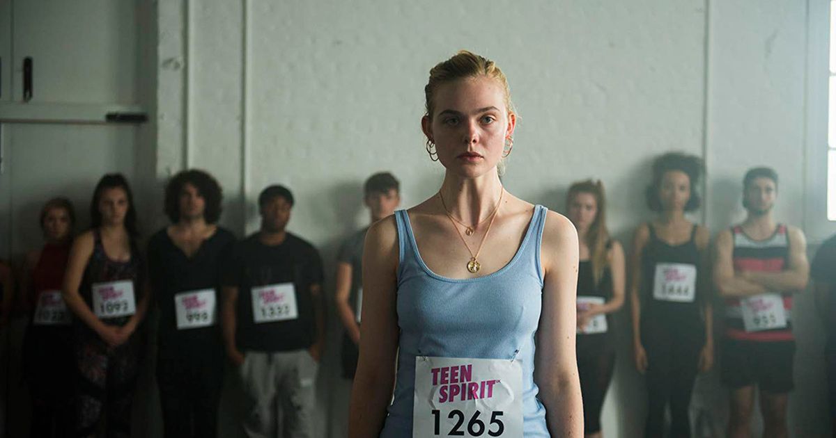 "Teen Spirit": Elle Fanning kaleczy polski język. Grochowska gra jej matkę