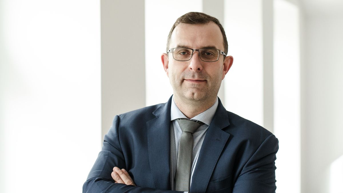 Prezes zarządu TenderHut Robert Strzelecki