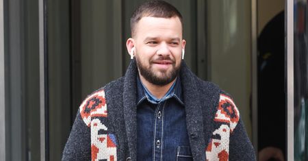 Michał Piróg z tajemniczym mężczyzną. "Musimy się wszyscy szanować"