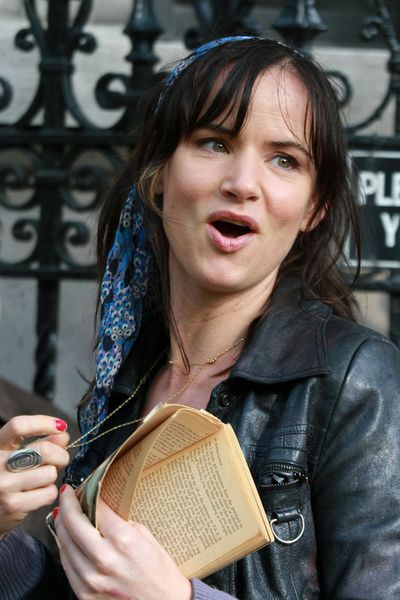 Juliette Lewis unika luksusów