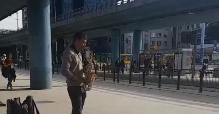 "Pomóżcie mi znaleźć tego chłopaka. Musi być na moim ślubie”