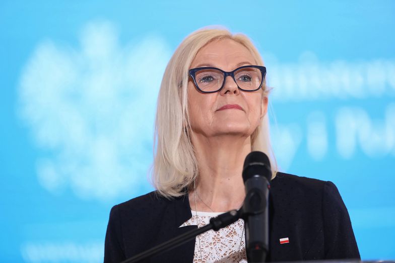 Bożena Borys-Szopa , minister rodziny, pracy i polityki społecznej