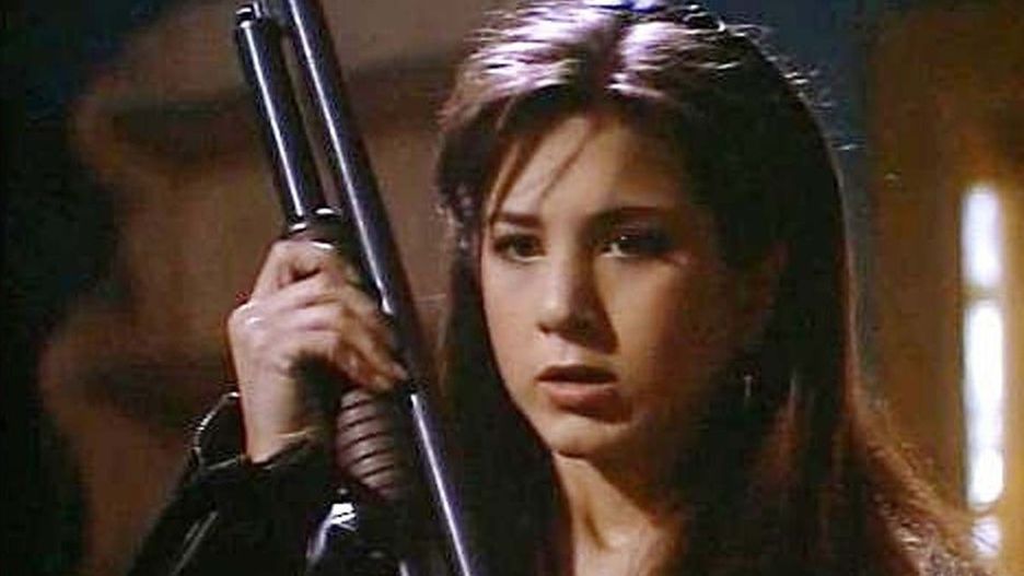 Jennifer Aniston i jej stary nos w horrorze "Karzeł" z 1993 r.