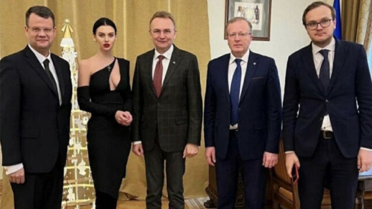 Zwolniono asystentkę wiceministra