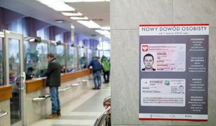 Ponad pół miliona Polaków rocznie zgłasza utratę dowodu. Teraz zrobią to nie wychodząc z domu