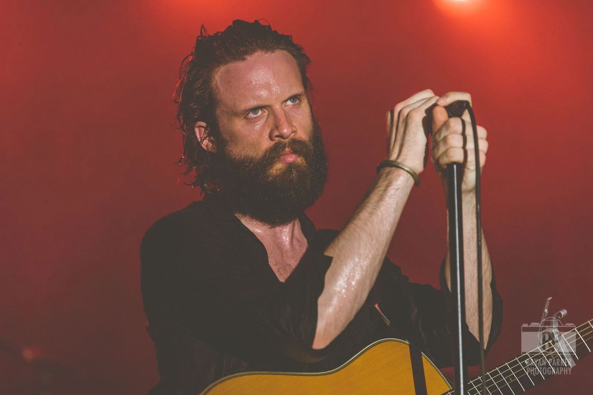 Trump, Obama i Kanye West w klipie Father John Misty