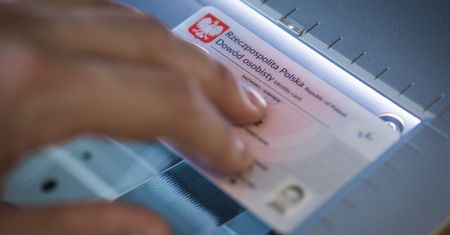 Dowodowe szaleństwo na zimowych feriach. UODO przypomina