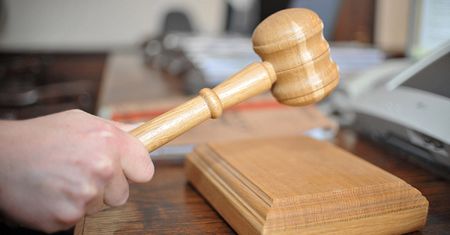 W Chinach Bo Xilai oskarżony o przekupstwo, nadużycie władzy i korupcję