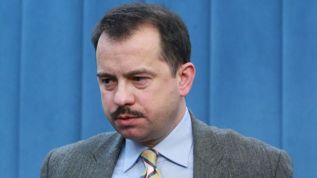 Artur Zawisza jechał bez prawa jazdy