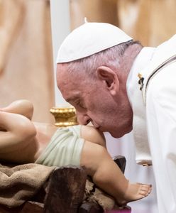 Pasterka w Watykanie. Papież Franciszek: Nie czekajmy, aż Kościół stanie się doskonały