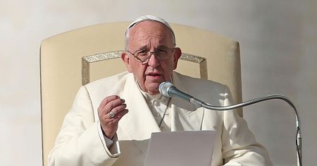 Papież Franciszek pozdrowił pielgrzymów. Zwrócił się do Polaków