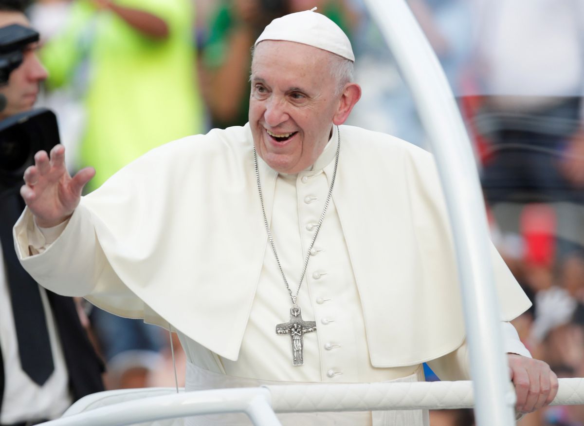 Papież Franciszek w Panamie. Z lotniska jechał zwykłym samochodem