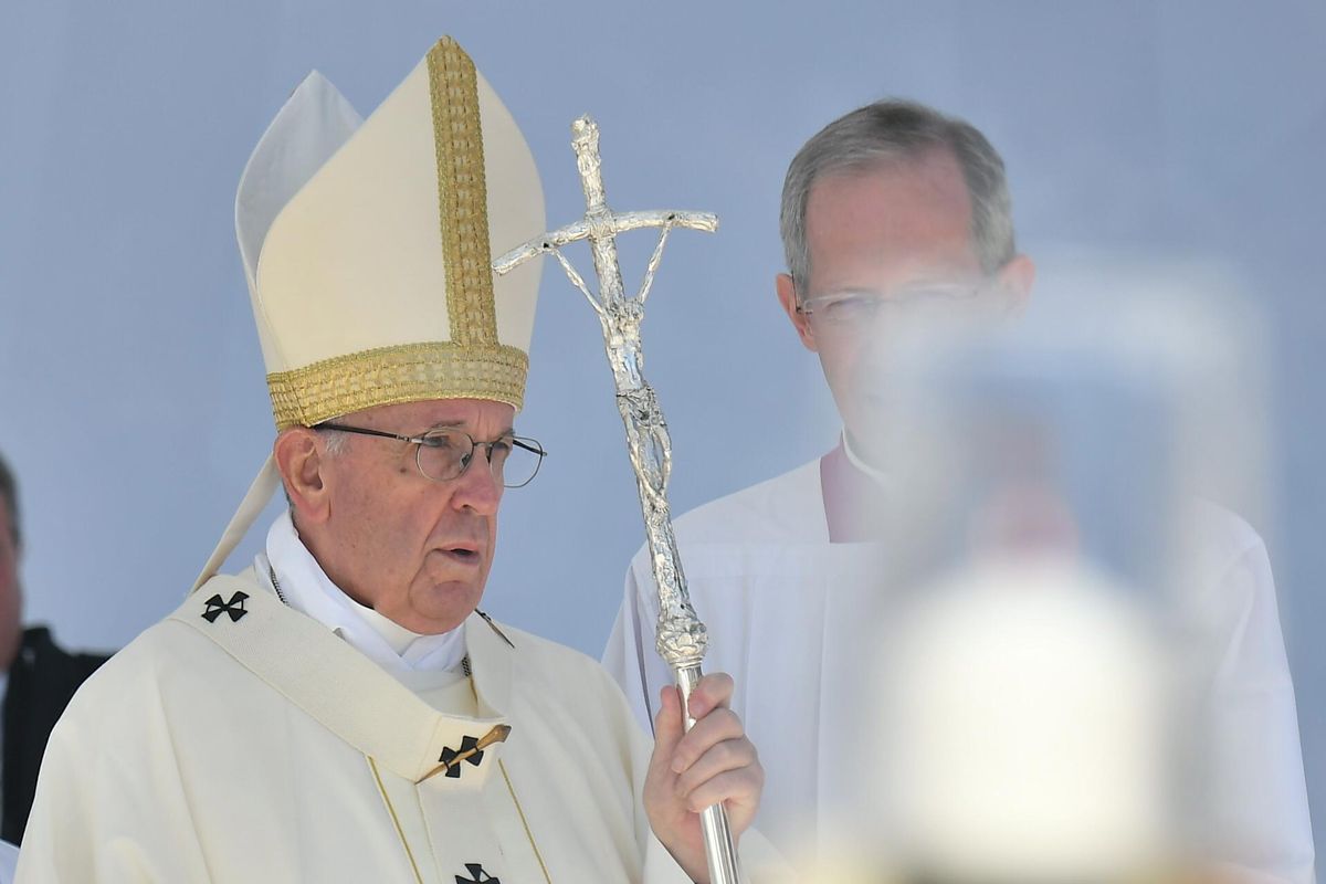 Papież Franciszek przyznaje: "Jest problem wykorzystywania zakonnic przez księży"
