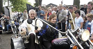 Pielgrzymi na motocyklach