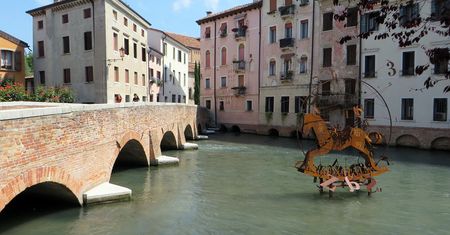 Lotnisko Wenecja Treviso (TSF). Jak dostać się do miasta?
