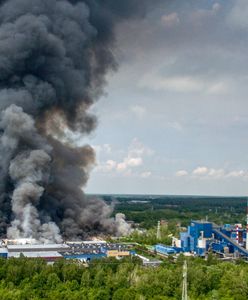 Ogromny pożar składowiska odpadów Boruta. W akcji 250 strażaków