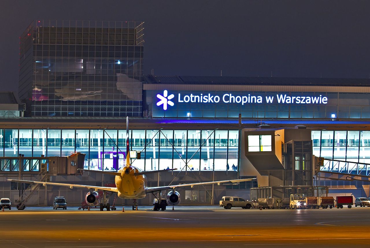 Zatłoczone lotnisko Chopina. Szykuje się zmiana organizacji ruchu