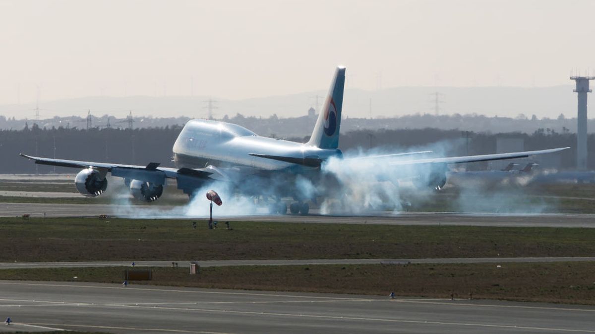 samolot niemcy frankfurt lotnisko