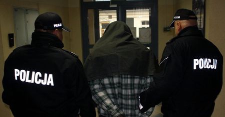 Policjanci aresztowani. "Udział w grupie przestępczej"