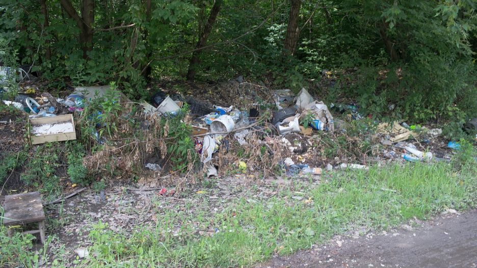 W Pułtusku odnaleziono nielegalne wysypisko śmieci.