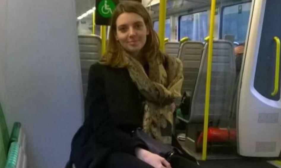 Nathalie został upokorzona przez obsługę lotniska