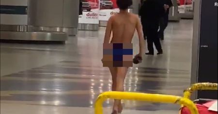 Szok na lotnisku w Miami. Podróżni zasłaniali dzieciom oczy