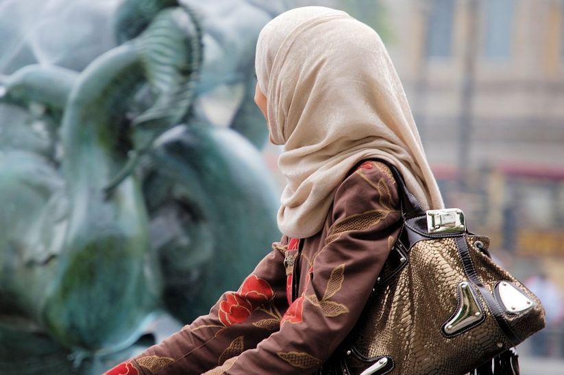 Pozwała Bawarię, bo zabroniono jej nosić hidżab