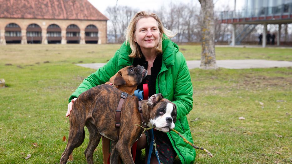 Szefowa austriackiej dyplomacji Karin Kneissl z Winstonem i Jackie