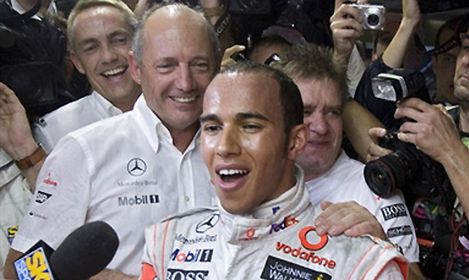 Hamilton dziękował pracownikom McLarena