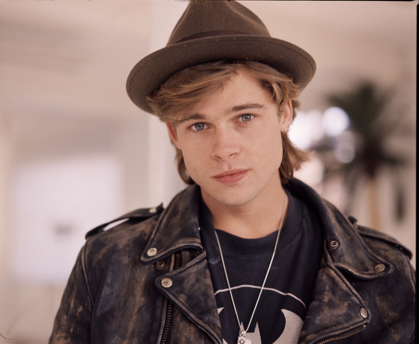 Brad Pitt London 1988 at the beginning of his career 