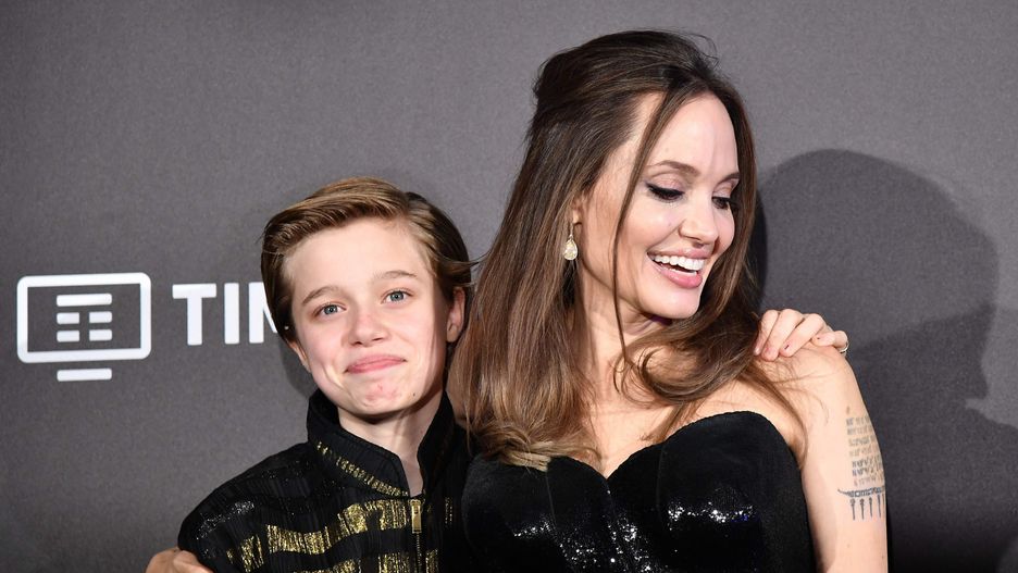 Shiloh Jolie-Pitt i Angelina Jolie na premierze filmu "Czarownica 2"