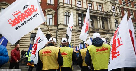 Hutnicy z górnikami szykują się na Warszawę. "Straciliśmy zaufanie do premiera"