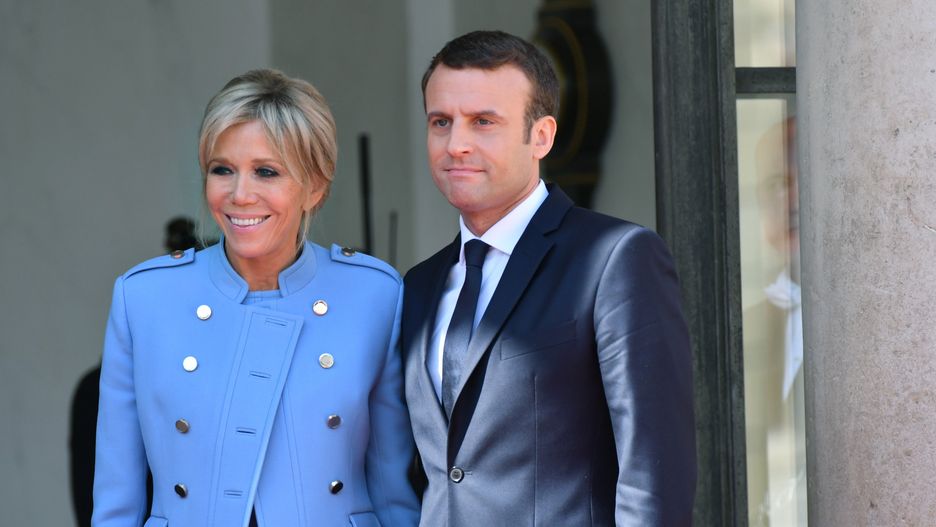 Emmanuel Macron z małożnką. 