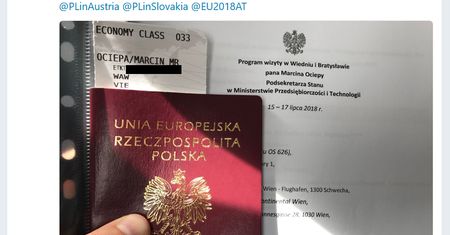 Nigdy nie publikujcie zdjęć biletów lotniczych w internecie. Mógł przekonać się o tym wiceminister