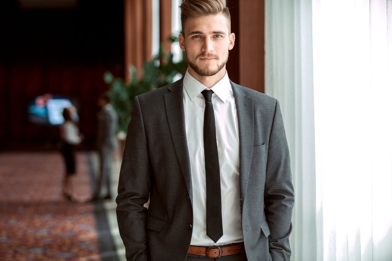 Portrait of an handsome businessman in an urban setting 