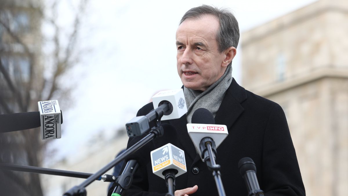 Tomasz Grodzki wraz z wicemarszałkami Senatu przedstawili na konferencji prasowej kilka najważniejszy poprawek 