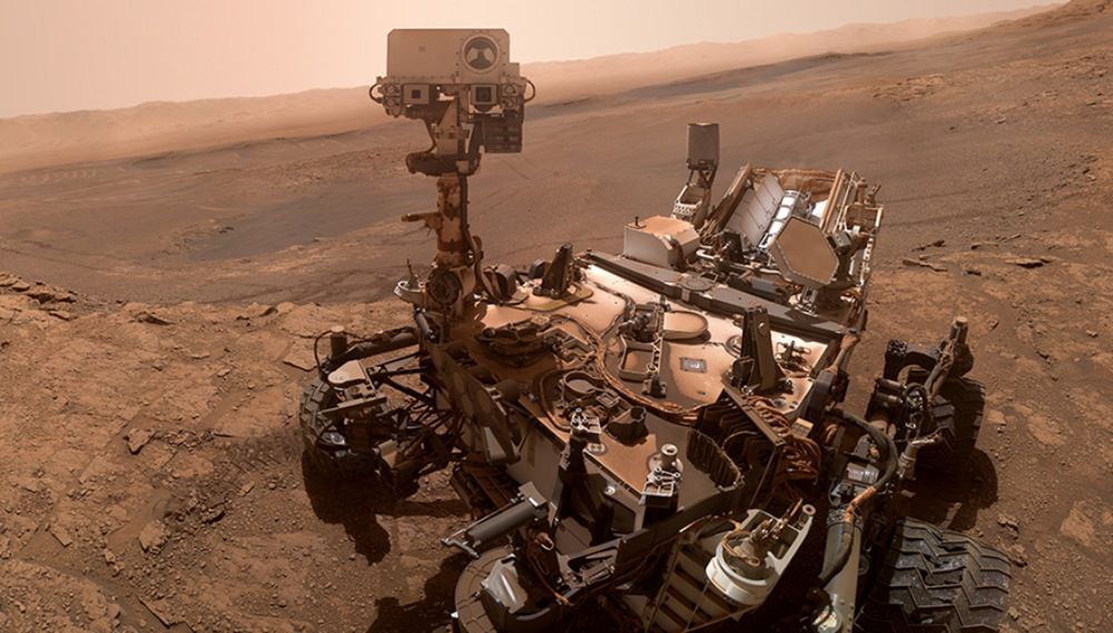 Łazik Curiosity na selfie
