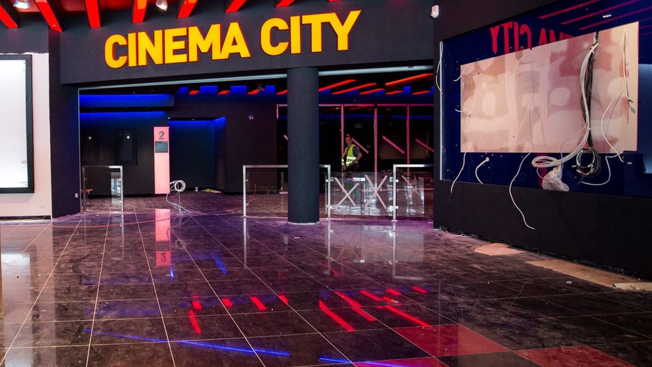 Warszawa. Sieć kin Cinema City obniża ceny biletów.