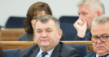 Oświadczenia majątkowe senatorów. Poznaliśmy majątek Stanisława Gawłowskiego