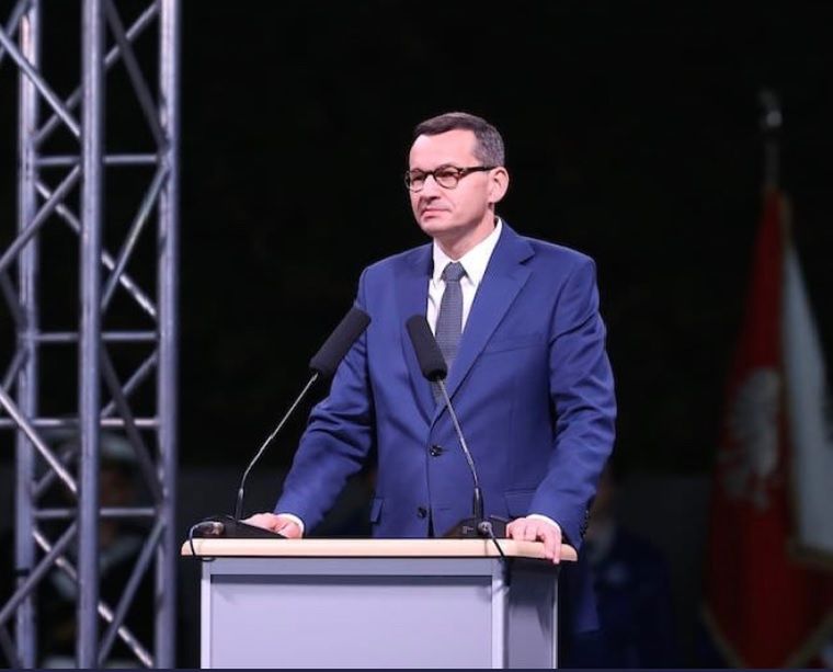 Na konwencji PiS Mateusz Morawiecki powiedział, że idziemy w kierunku liczenia ZUS od dochodu. Minister Emilewicz precyzuje jednak, że dotyczy to tylko najmniejszych firm. 