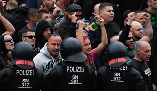 Chemnitz. W Niemczech zamieszki po zabójstwie 35-latka, masowy atak na imigrantów