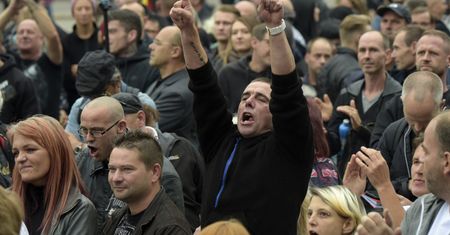 Konserwatywna "Alternatywa dla Niemiec" przed socjaldemokratami. Nowy sondaż