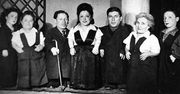 Ovitzowie - niezwykła historia karłów z Auschwitz