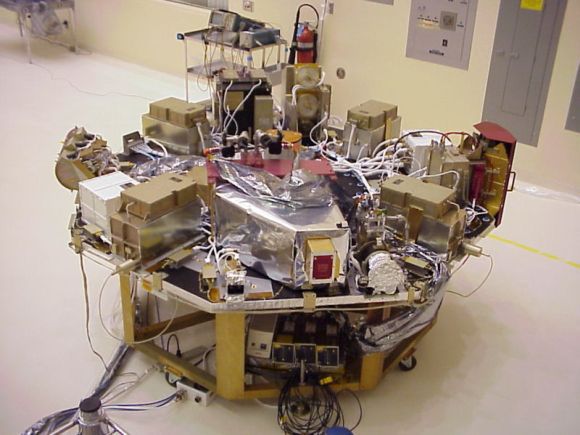 Satelita podczas budowy 