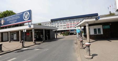 Ciało Gruzina przed szpitalem. Nowe ustalenia śledczych