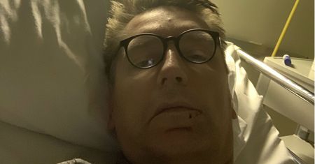 Tomasz Lis opublikował zdjęcie ze szpitalnego łóżka